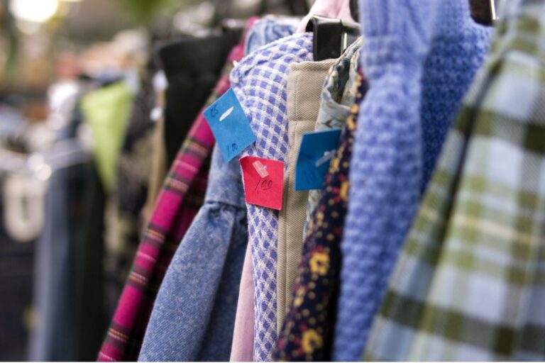 17 Best Thrift Stores in Toronto for Cheap & Vintage Finds (+ Map